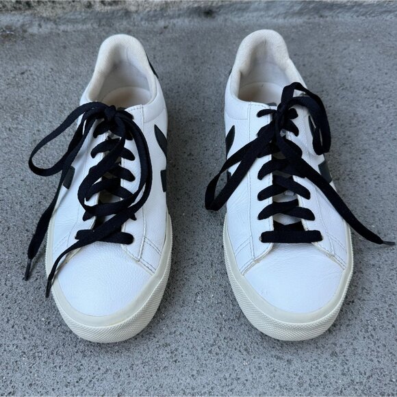 VEJA Campo Sneakers Womens 8 US EUR 39 Black & White Leather Lace-Up Shoes - Picture 3 of 9